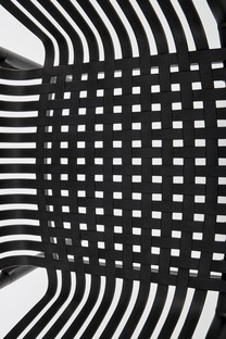 K492 krzesło czarny