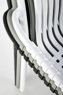 K492 krzesło czarny