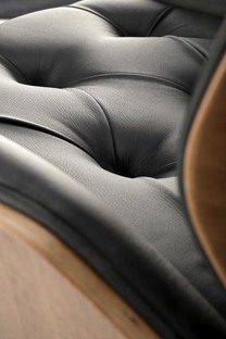 GAVIN chair, walnut / black