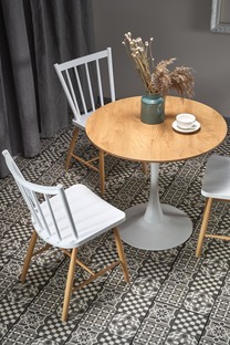 STING table, color: top - golden oak, legs - white