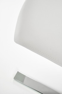 K188 chair color: white