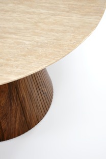 PIREUS round table travertine