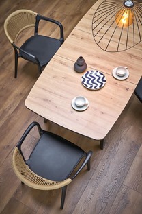 K582 krzesło czarny / naturalny (1p=4szt)