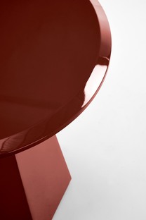 LOCA c.table dark red