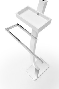 WU13 hanger color: white