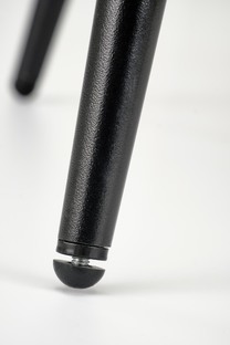 K608 chair black