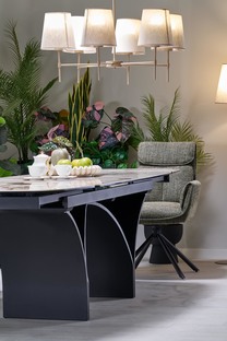 ALTER oval table, beige marble / black