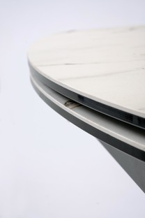 FLAVOR extension table, white marble / walnut