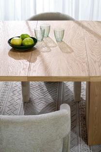 GARIBALDI extension table matt natural oak