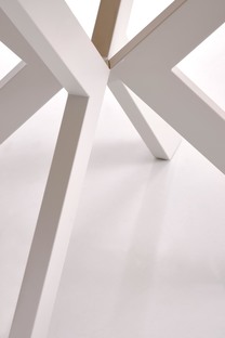 PERONI extension table, hikora oak / cashmere