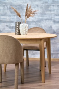 K598 chair, brown