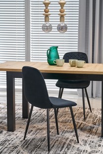 K608 chair black
