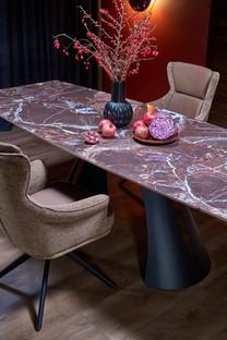 K611 chair brown
