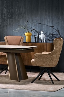 K611 chair brown