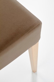 CLARION chair, color: honey oak / MONOLITH 09