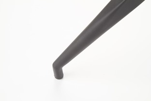 K382 chair