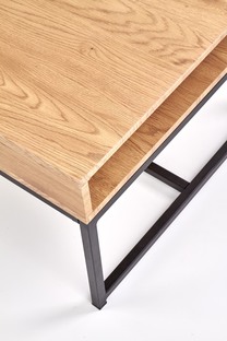 ADELLE c. table